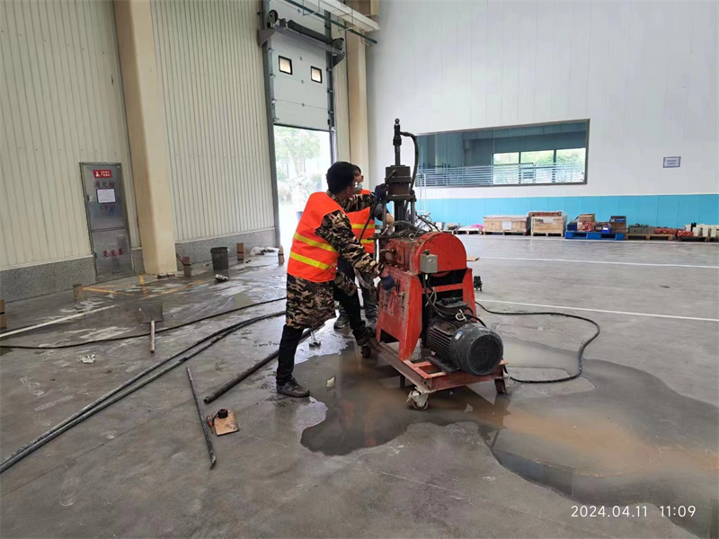 克拉玛依厂房地面下沉塌陷注浆加固施工